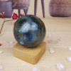 pierre des thérapeutes - sphère en labradorite