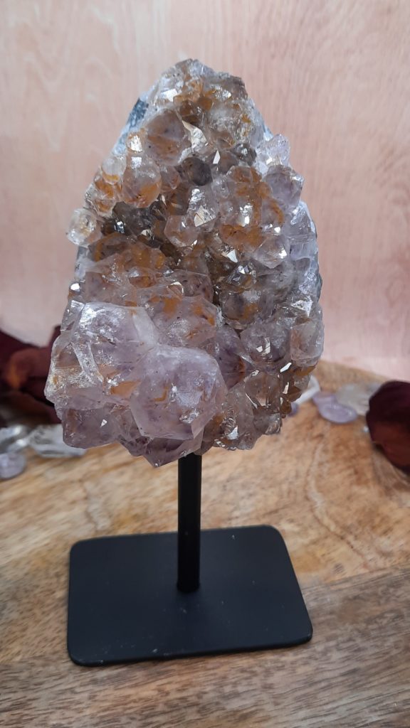 AMÉTHYSTE SUR SOCLE BRÉSIL FORME ORIGINALE 474grammes