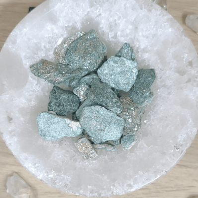 fuschite chips brutes