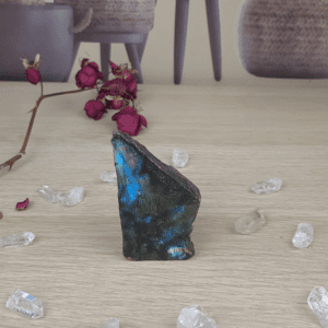 Labradorite brute et polie