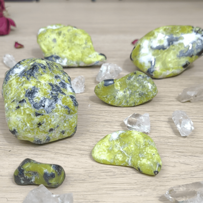 Lizardite - pierres roulées et galets - Pierre de renouveau et de printemps