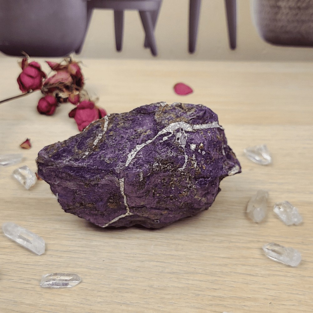 Flamme d'énergie - retour vers soi boutique de minéraux et d'ésotérisme - purpurite brute violette