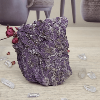 purpurite brute violette