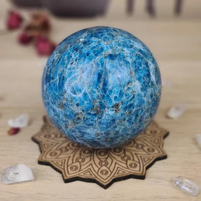 Apatite-bleue-sphère-1