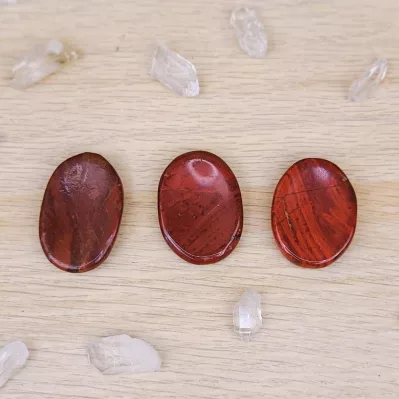 worry stone jaspe rouge à choisir