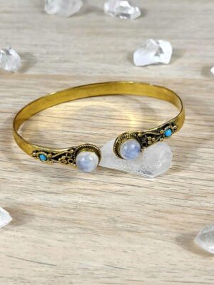 Double lune - un bracelet unique et intemporel pour une femme d'exception