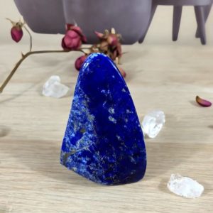 Lapis lazuli pierre des dieux ref 125 forme libre pierre naturelle