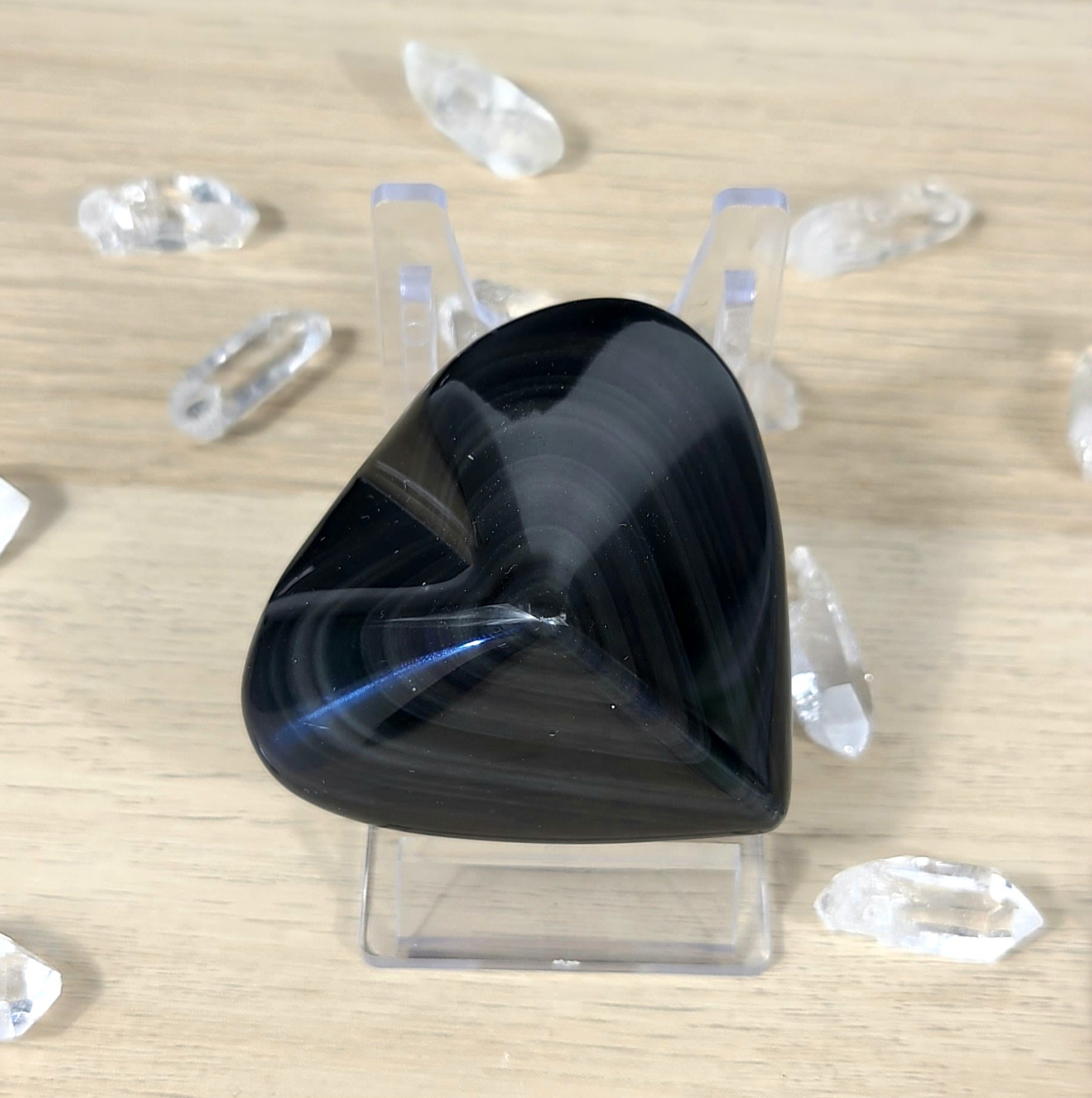 pierre naturelle obsidiene oeil céleste forme coeur