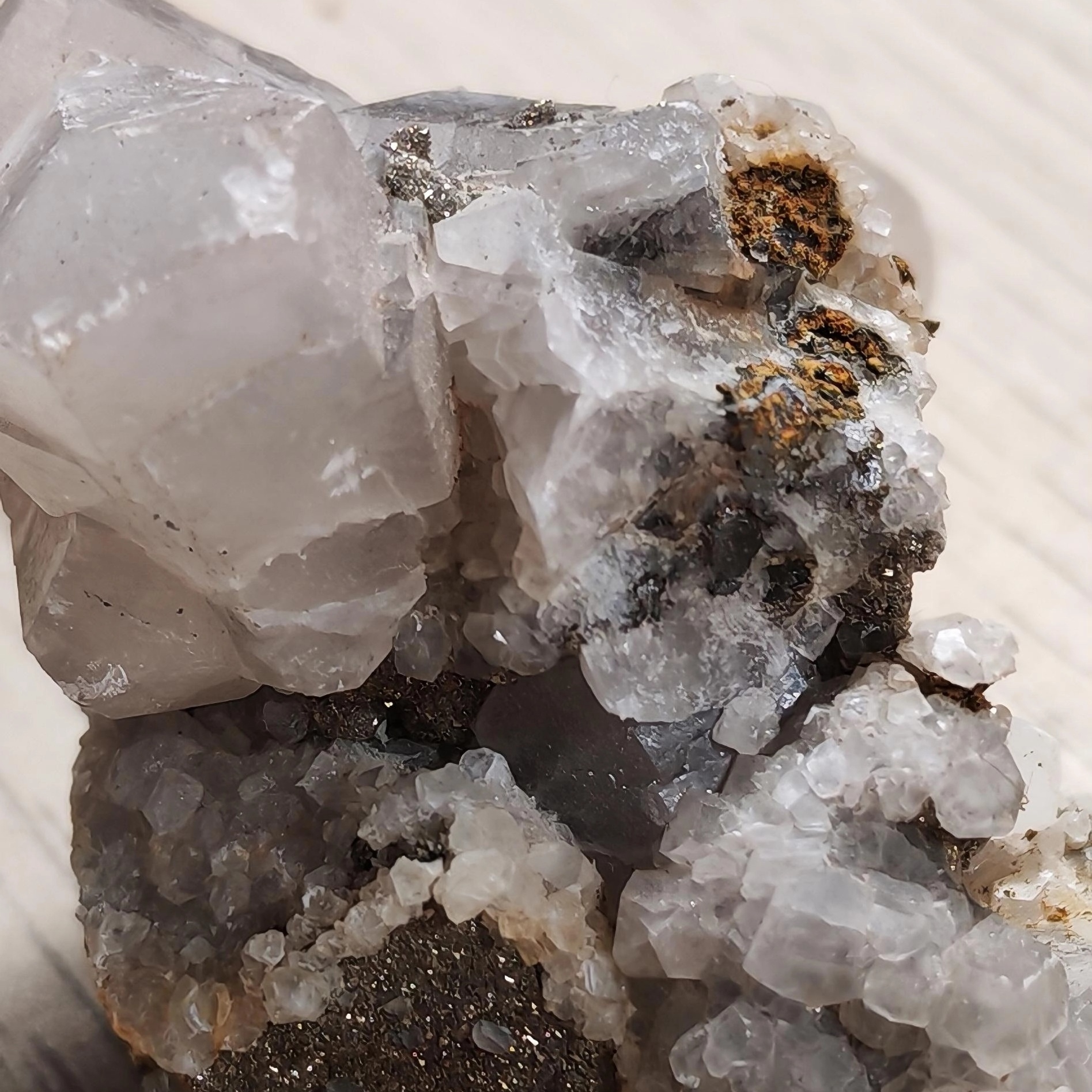 Calcite Aragonite & pyrite 5 × 4 × 3 cm