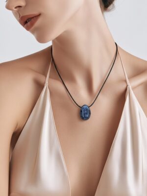 LARVIKITE PENDENTIF