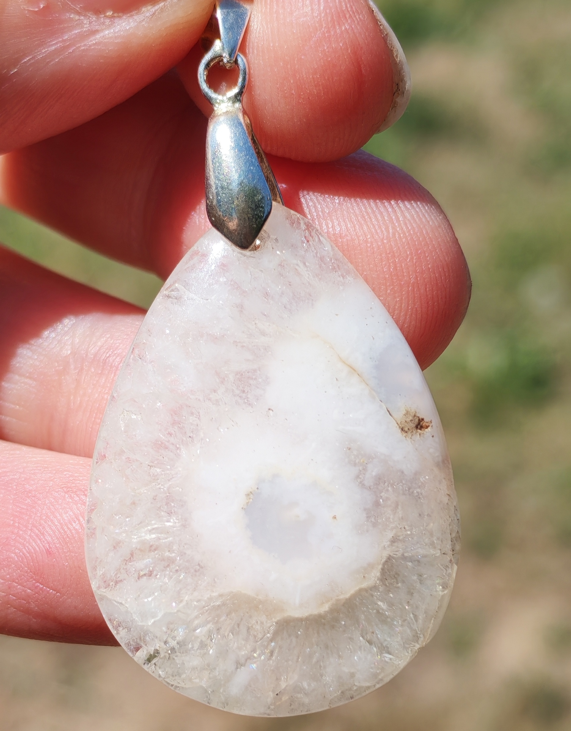 pendentif cabochon quartz solaire