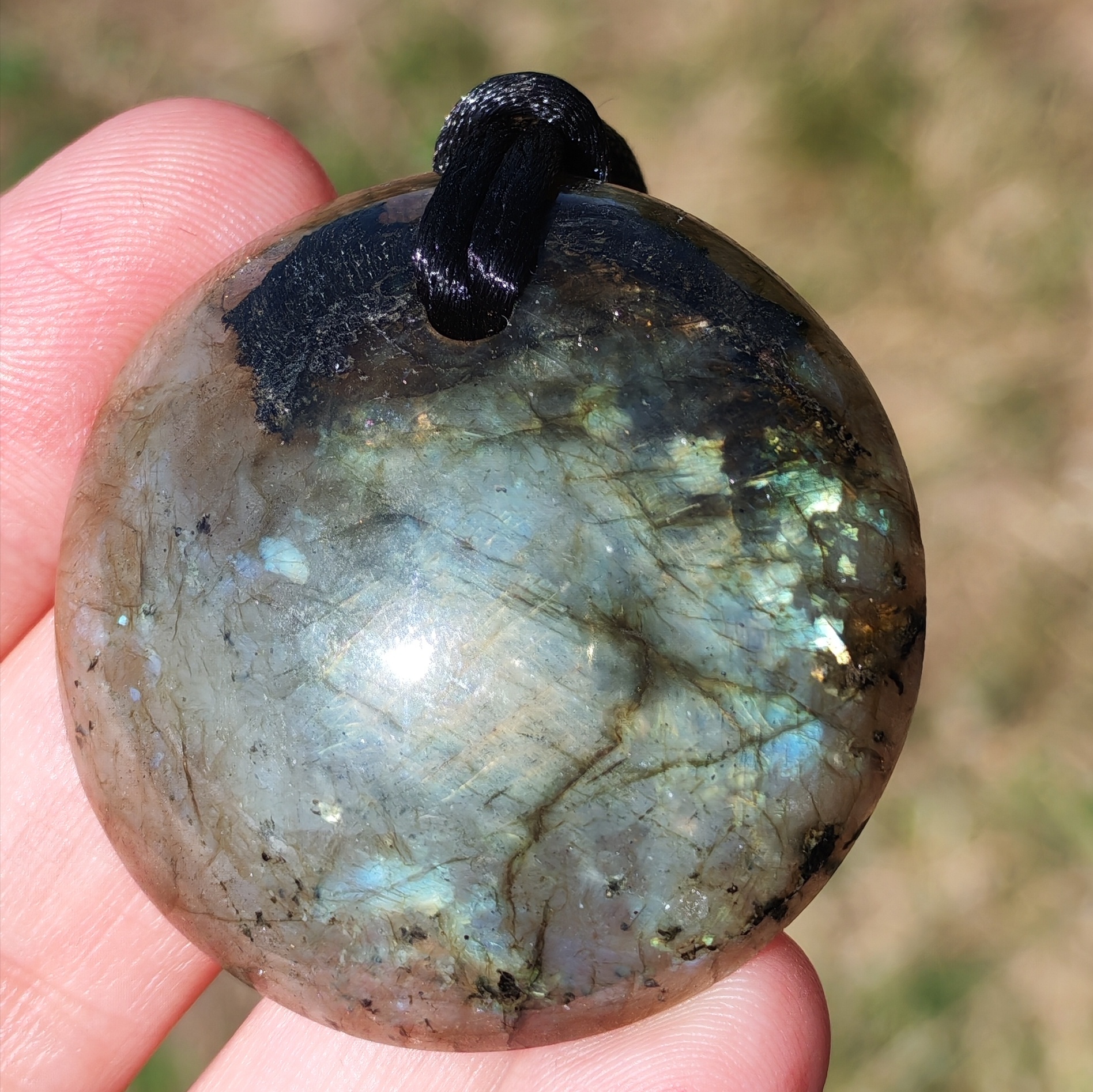 PENDENTIF LABRADORITE NATURELLE 4Cm - Protection & Lumière