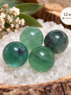 bille de fluorite petit sphere de 12mm en pierre naturelle de couleur verte - violette