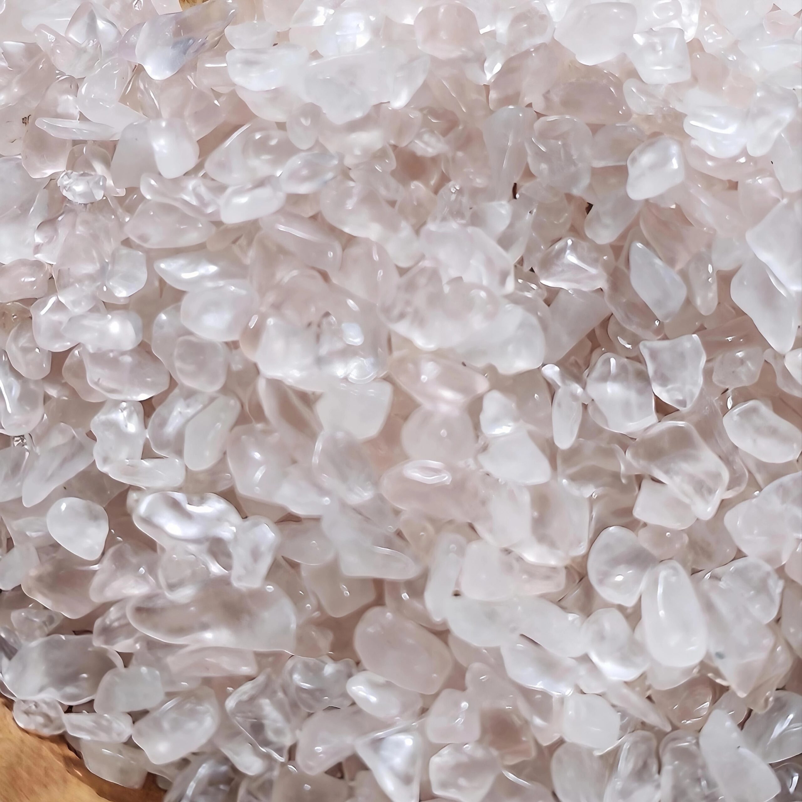 chips quartz rose