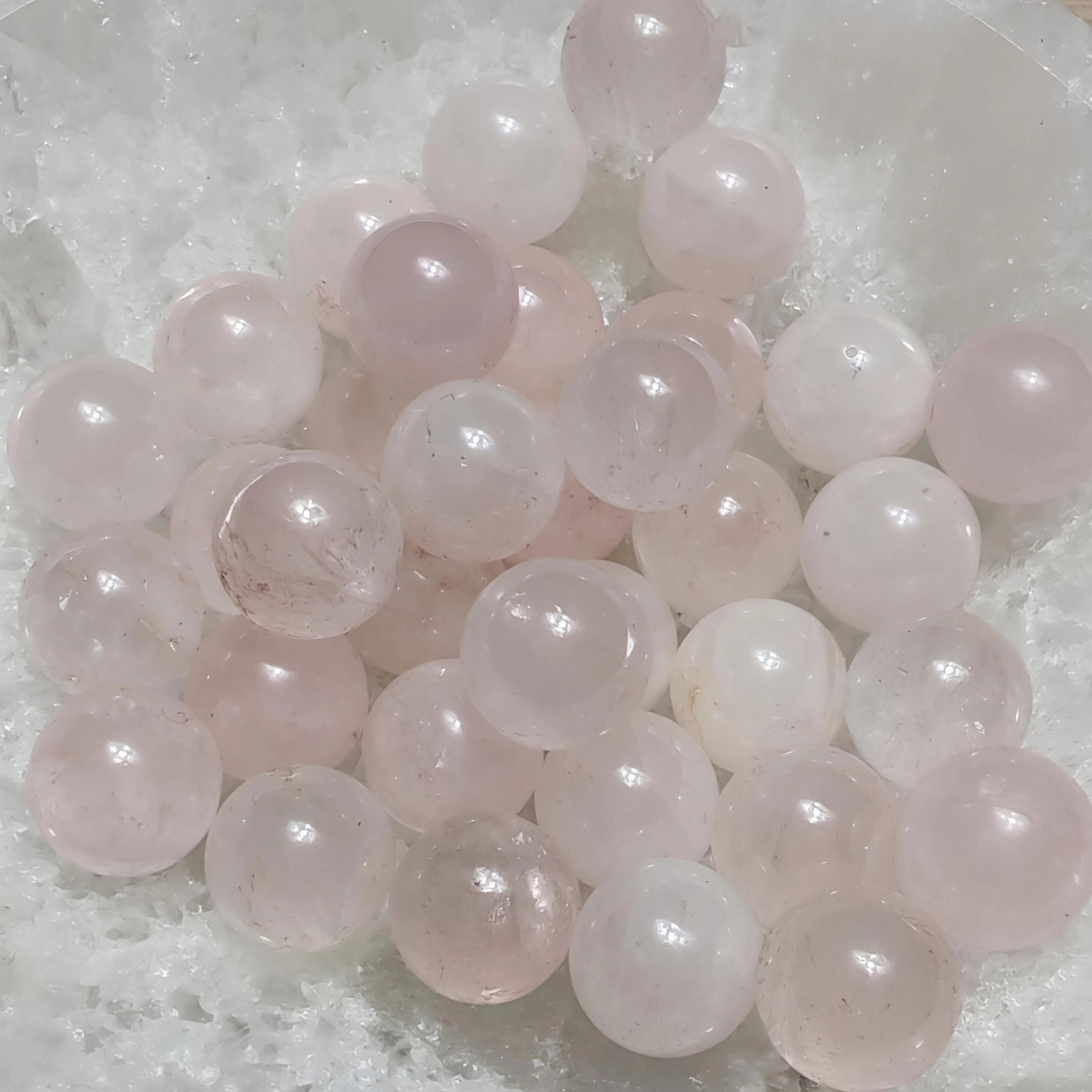 Bille de quartz rose 10 mm – Mini sphère | Flamme d’Énergie